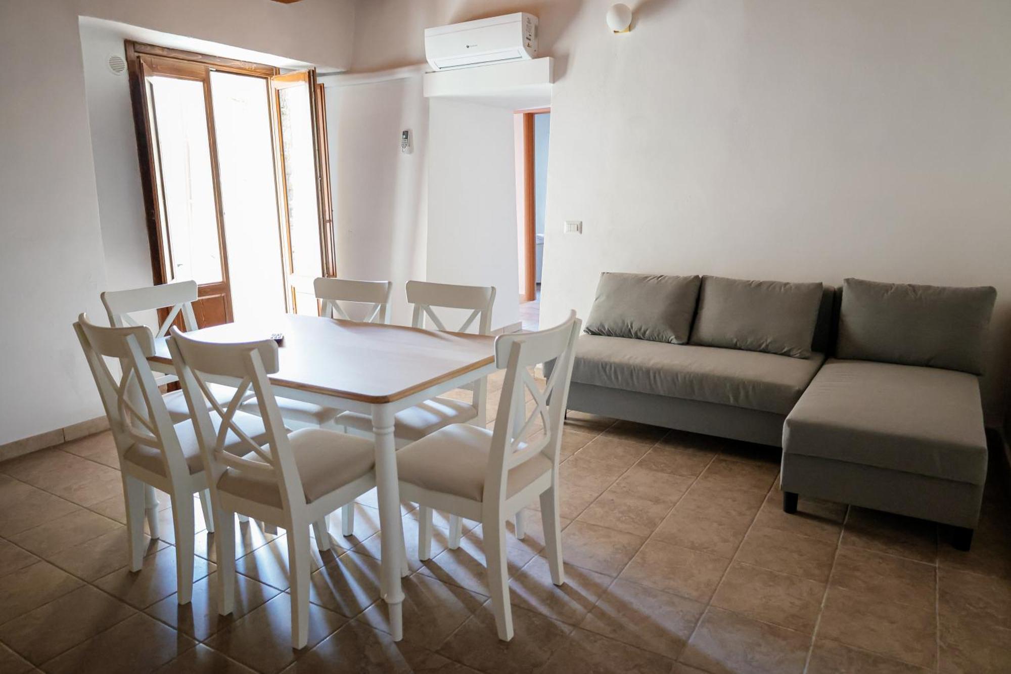 La Portella Quiet Residence Oriolo  Экстерьер фото