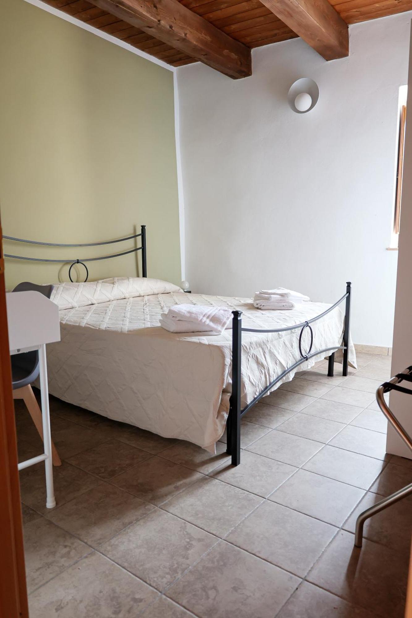 La Portella Quiet Residence Oriolo  Экстерьер фото