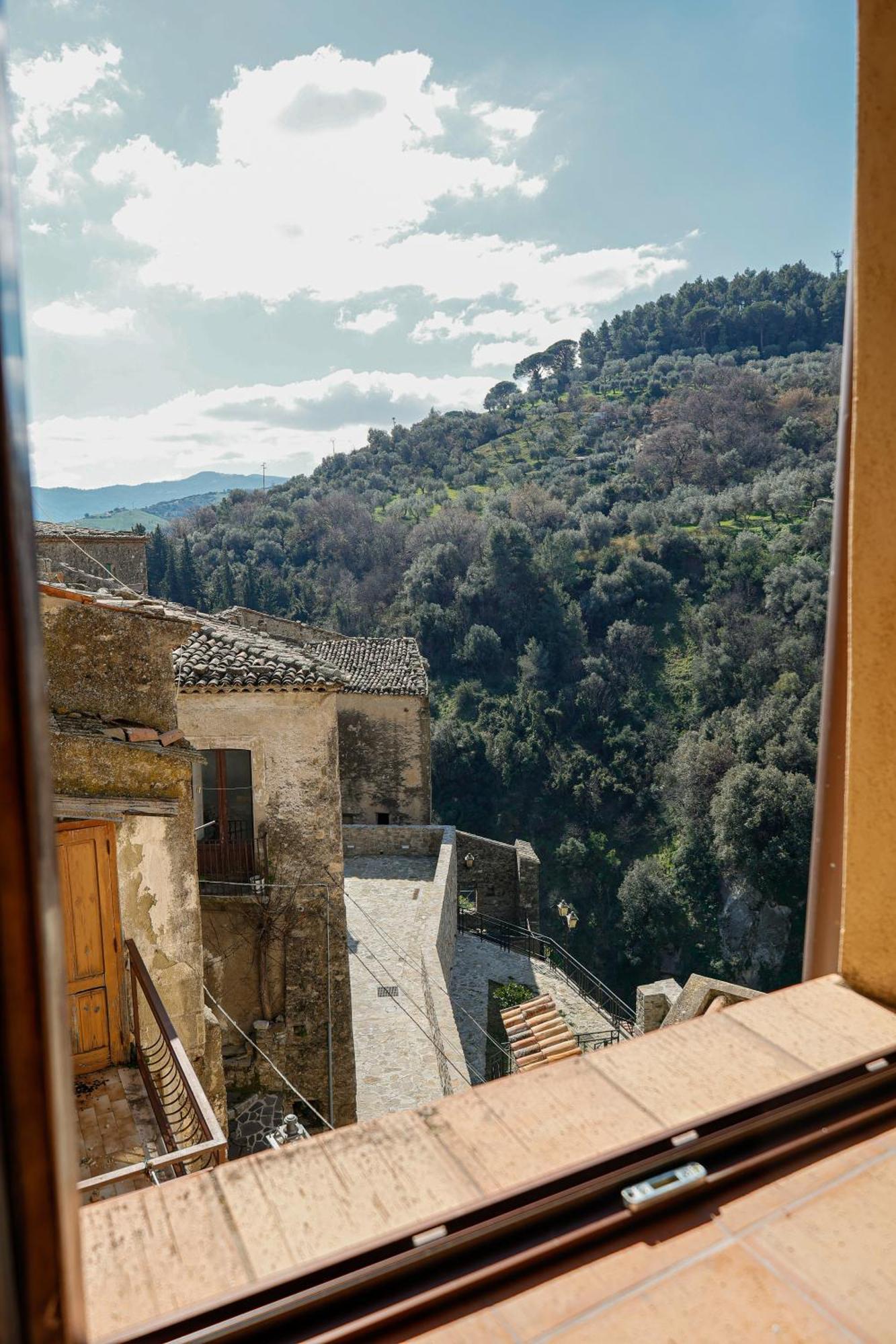 La Portella Quiet Residence Oriolo  Экстерьер фото